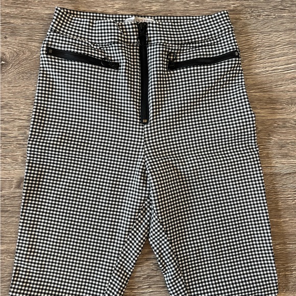 Urban Outfitters B&W Checkered Cropped Dress Pants - Size US/4 - Picture 2 of 2